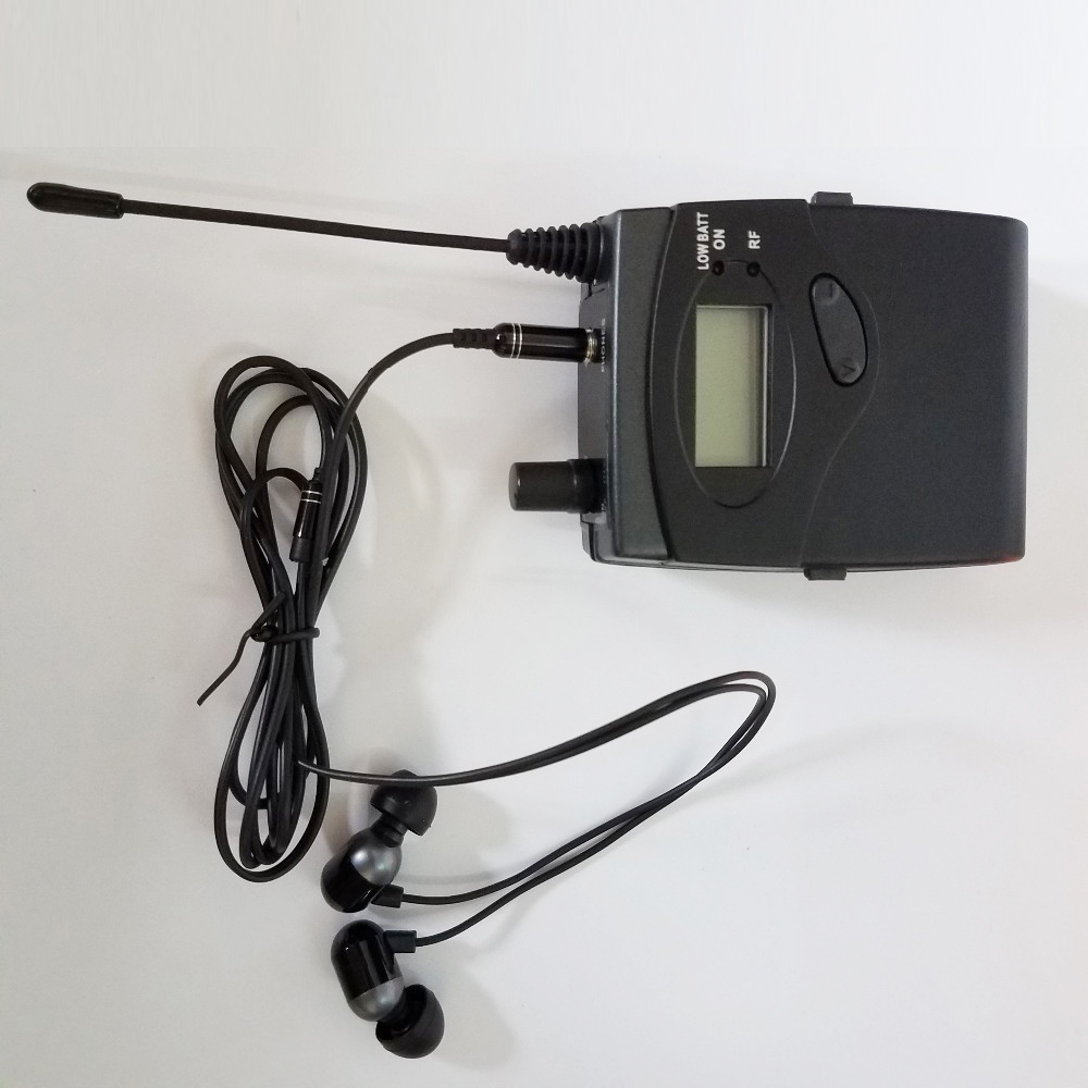 جهاز استقبال Leicozic مكون من  - مراجعة Wireless Lavalier Microphone Dual Receiver وسعره